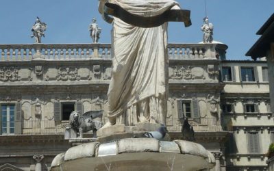 Statua di Madonna Verona